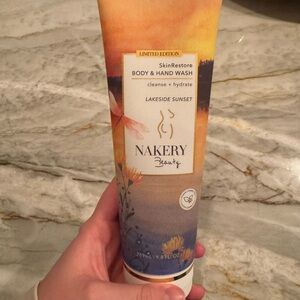 Nakery Beauty Lakeside Sunset Body & Hand Wash - Orange and Blue